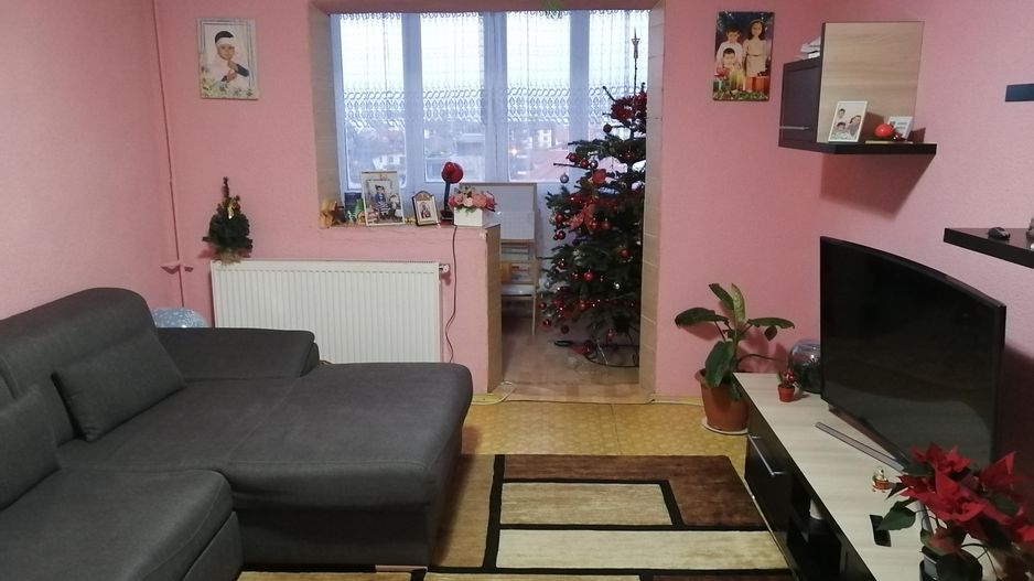 Tractorul 3 camere, situat in  zona Peny. - Poză 1