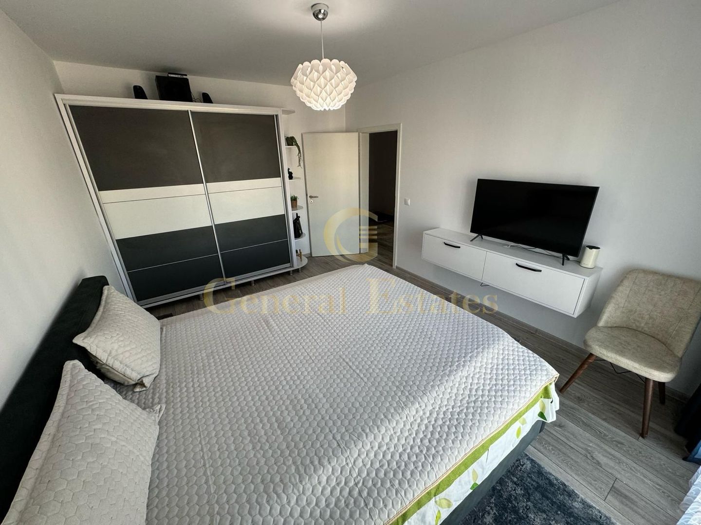 Apartament 2,5 camere Avantgarden Brașov | Parcare + Boxa - Poză 6