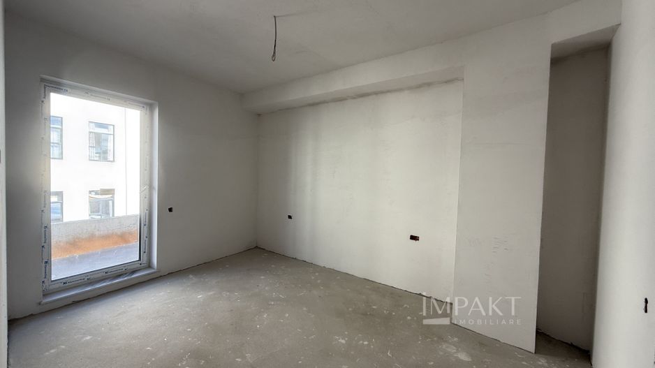 Apartament 4 camere etaj retras aproape de centrul orasului - Poză 2
