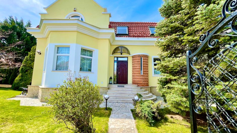 Casa de inchiriat in Zona Andrei Muresanu - Poză 1