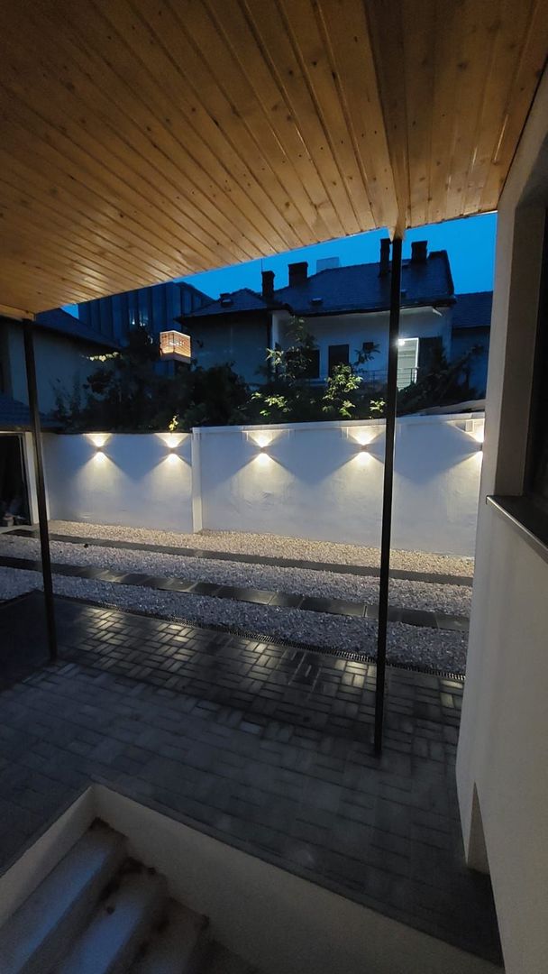 Casa de vanzare in Piata Abator - Poză 1