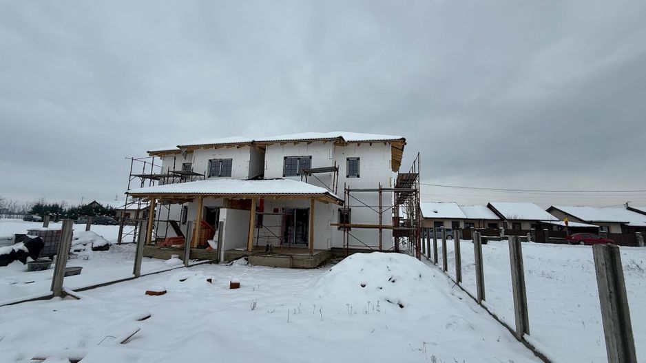 COMISION 0% | Duplex de Vanzare | Despartit de Camera Tehnica | 110mp - Poză 1