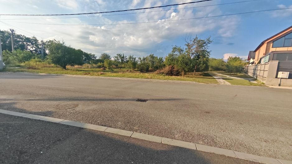 Teren intravilan 1.600 mp Mioveni – Zona Pruni - Poză 3