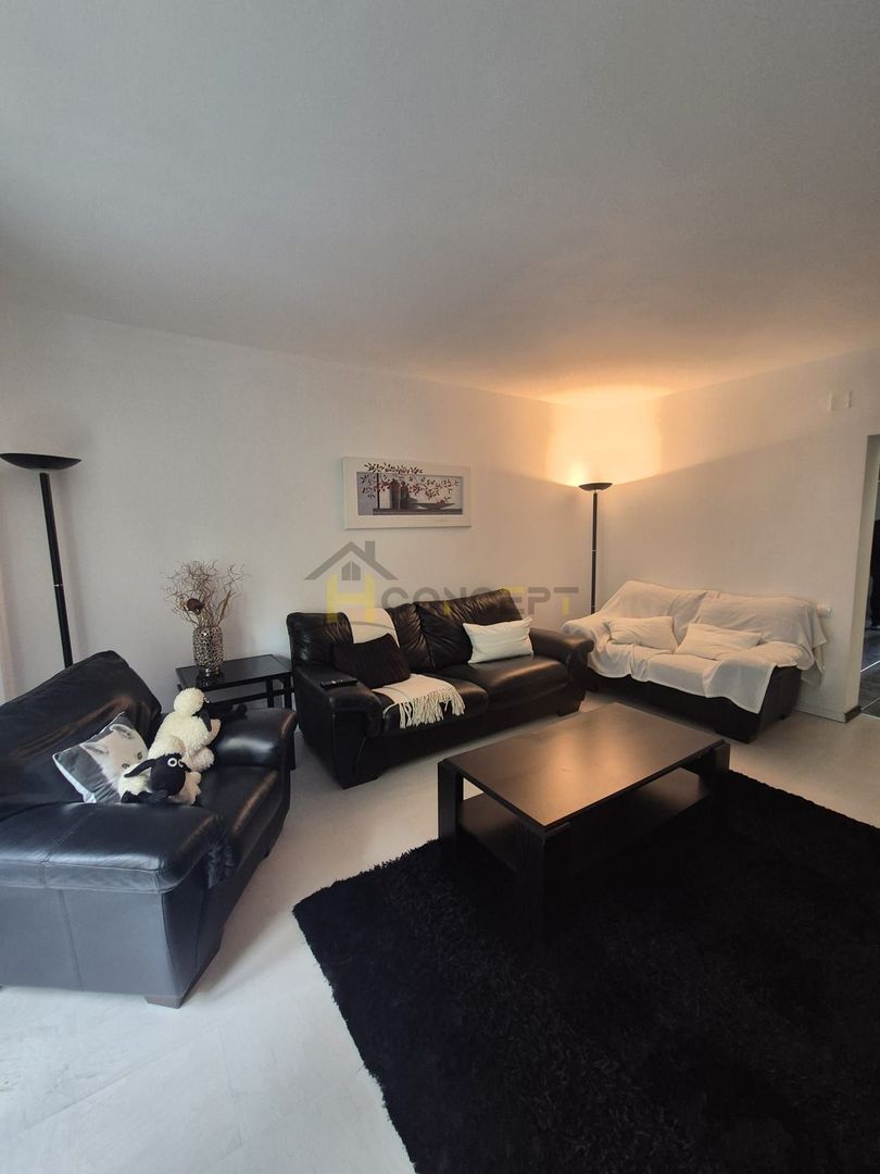 Inchiriere Apartament 3 camere disponibil imediat Bld Decebal - Poză 1
