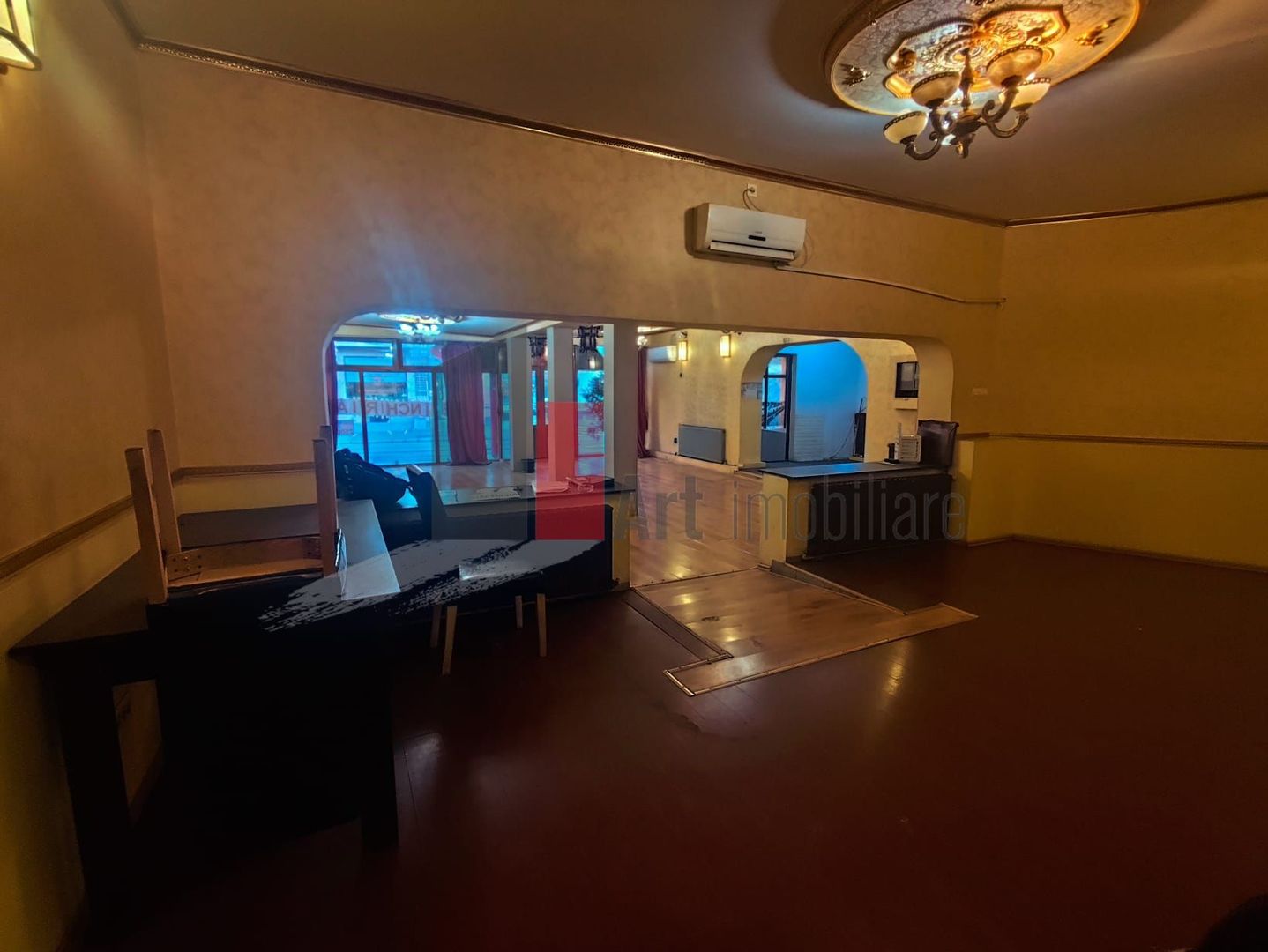 Spatiu comercial stradal, deschidere mare - Poză 8