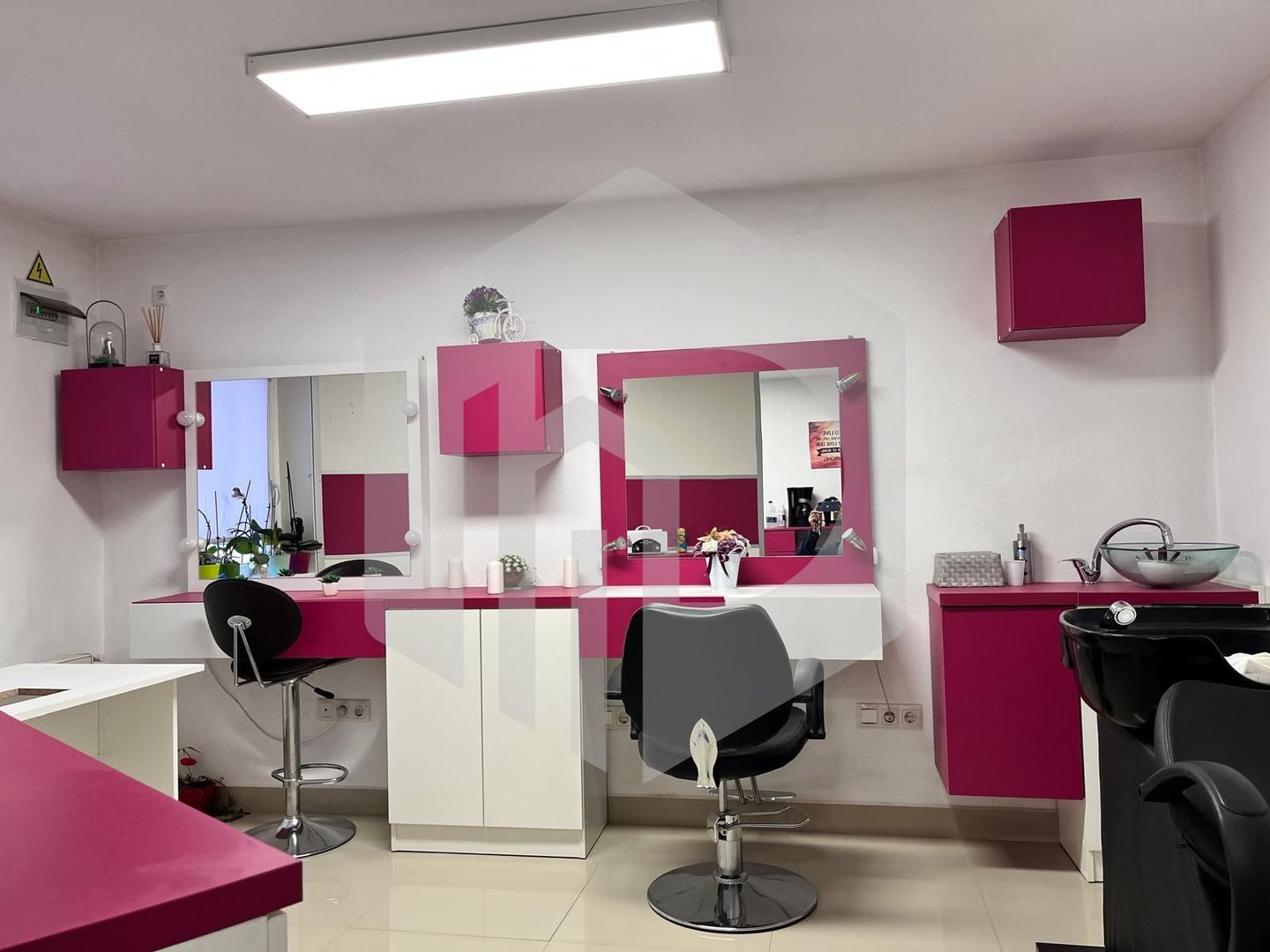 Spatiu comercial | De inchiriat | Selimbar | 40mpu | Vad excelent - Poză 3