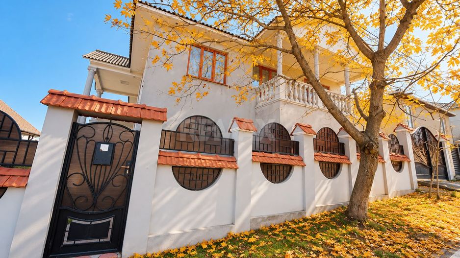 De Vinzare Casa în 2 nivele or. Orhei, - Poză 1
