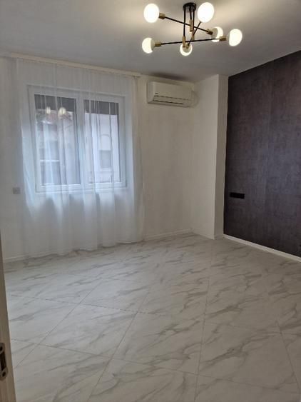 Apartament 5 camere (Parter+Demisol) | Piata Romana | Prima inchiriere - Poză 9