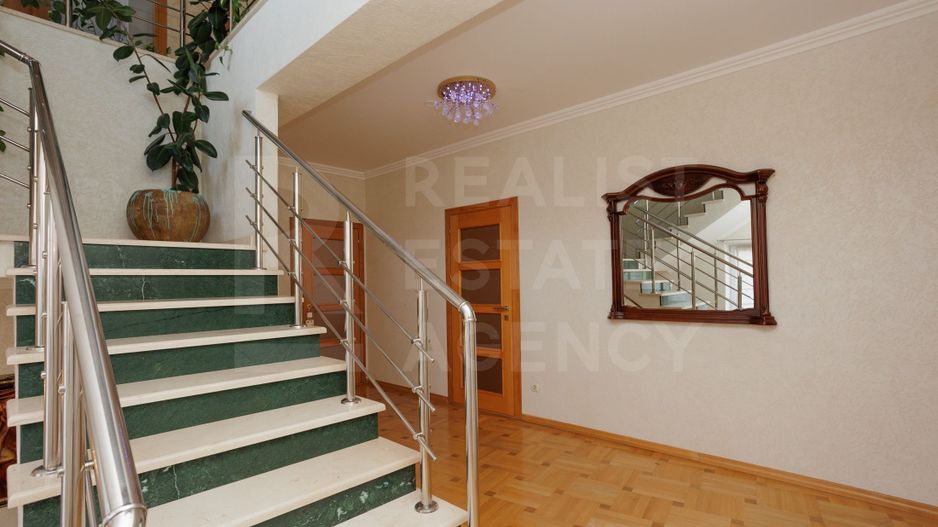 Chirie, casă, 6 camere, Strada Trifan Baltă, Centru - Poză 14