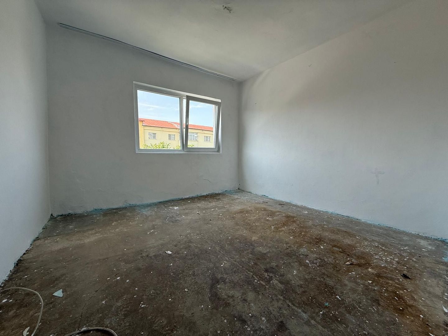 Apartament 3 camere decomandat – Micro 11, lângă Colegiul Cantacuzino - Poză 3