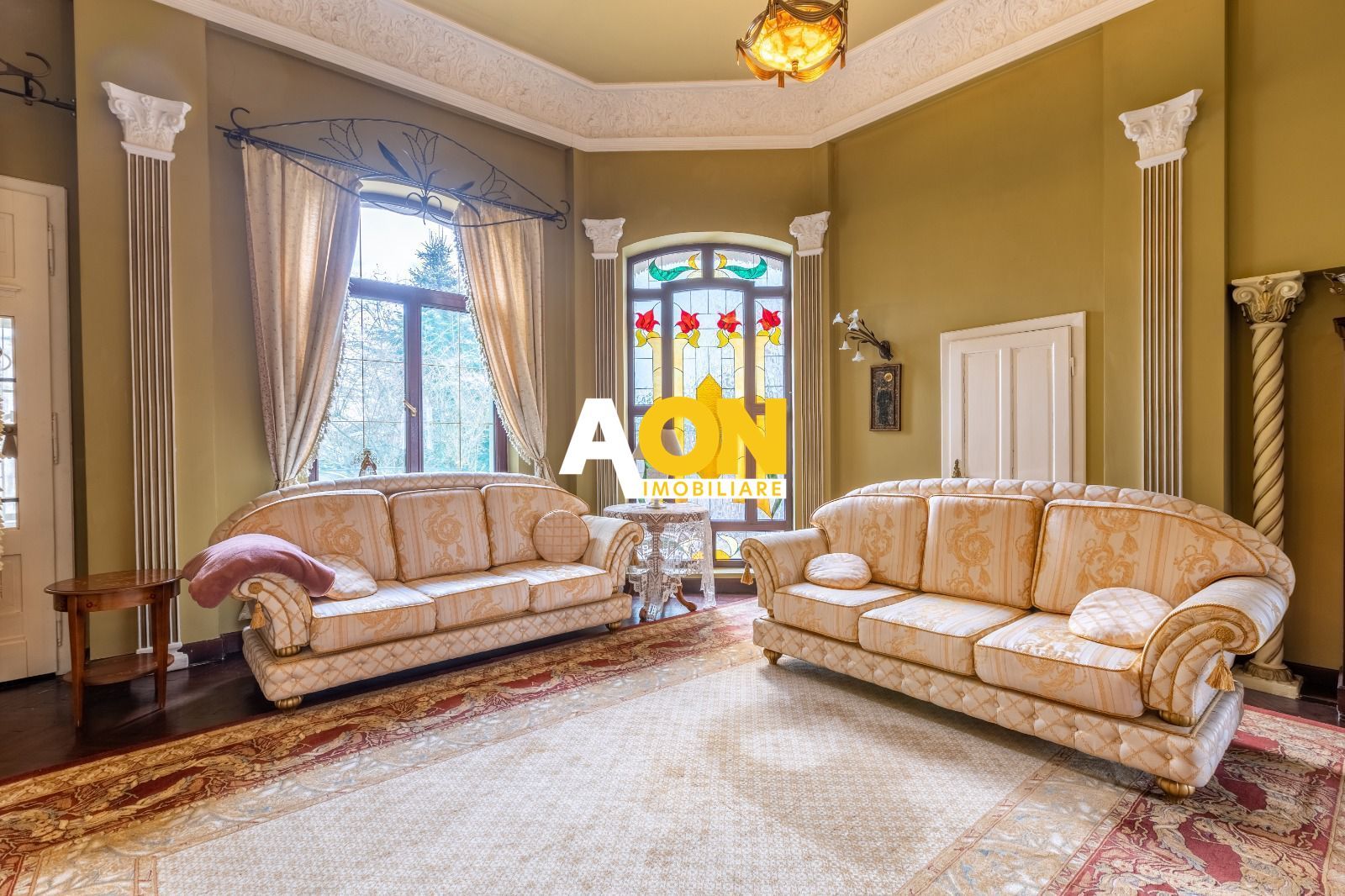 Casa din secolul XIX, ultrafinisata, ultracentral, 855 mp teren - Poză 2