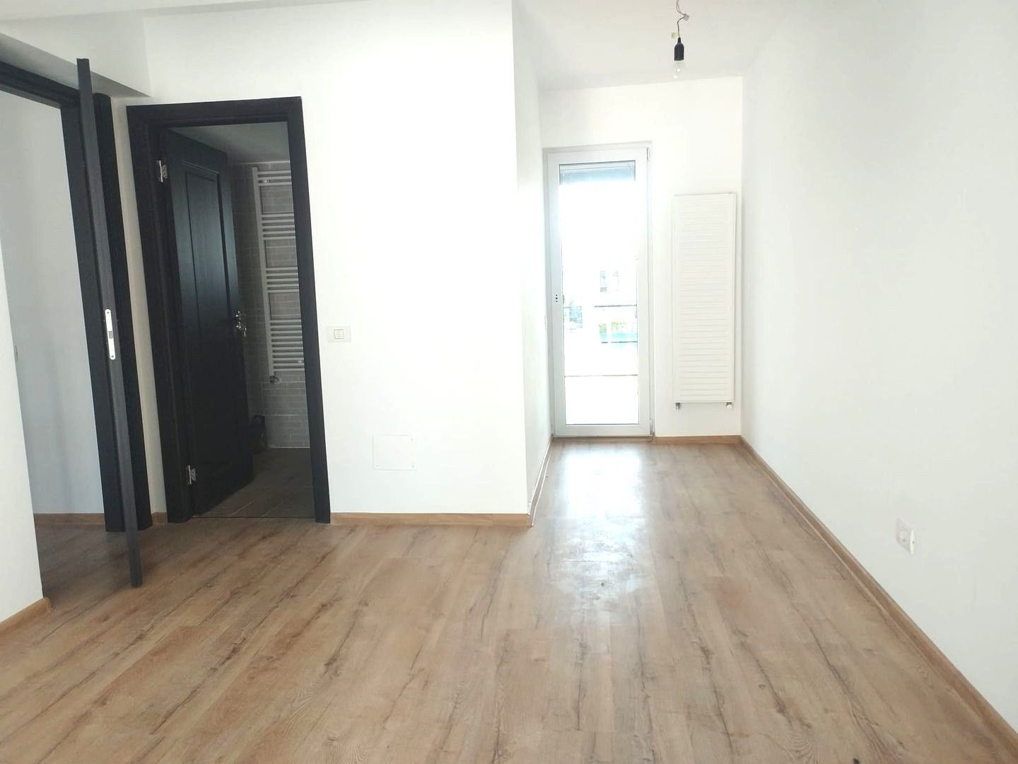 Casa Duplex P+1 in Otopeni, curte proprie, ideal pentru familie - Poză 3