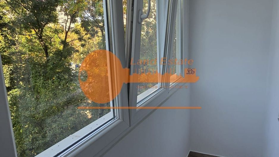 Apartament cu 4 camere in zona Lacul Tei - Bloc Reabilitat - Poză 10