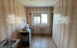 De vânzare – Apartament 3 camere, Sector 4 - Poză 11