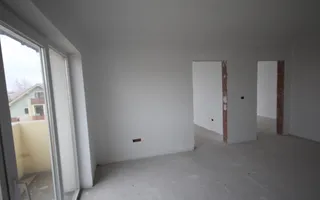 Apartamet 3 camere in Ghiroda - Poză 12