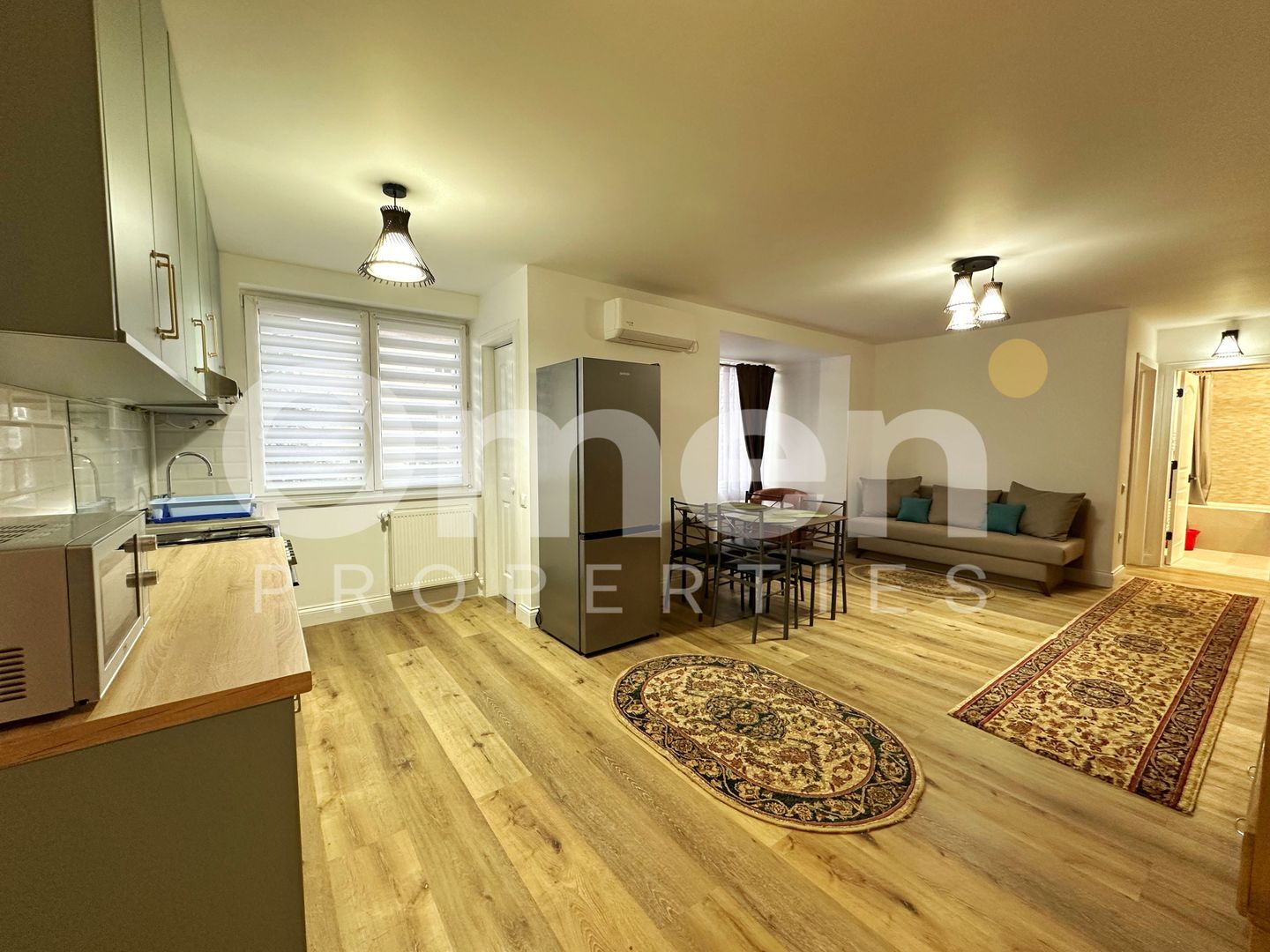 Ultracentral apartament 3 camere de inchiriat - Poză 1