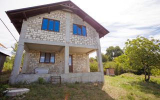 Vânzare, casă 2 nivele , str.  Odihna Satului, Dumbrava - Poză 1