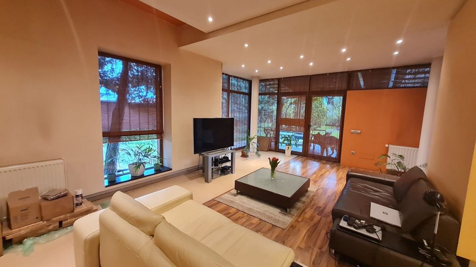 Vila individuala,la 10 min de Piața Victoriei! - Poză 1