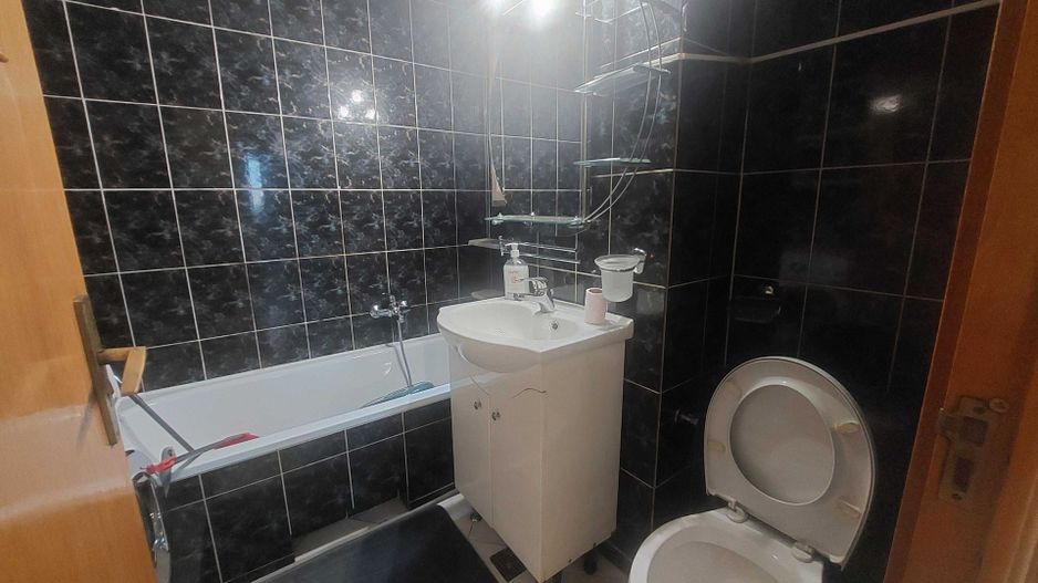 Apartament 2 camere Metrou Eroii Revolutiei - Poză 5