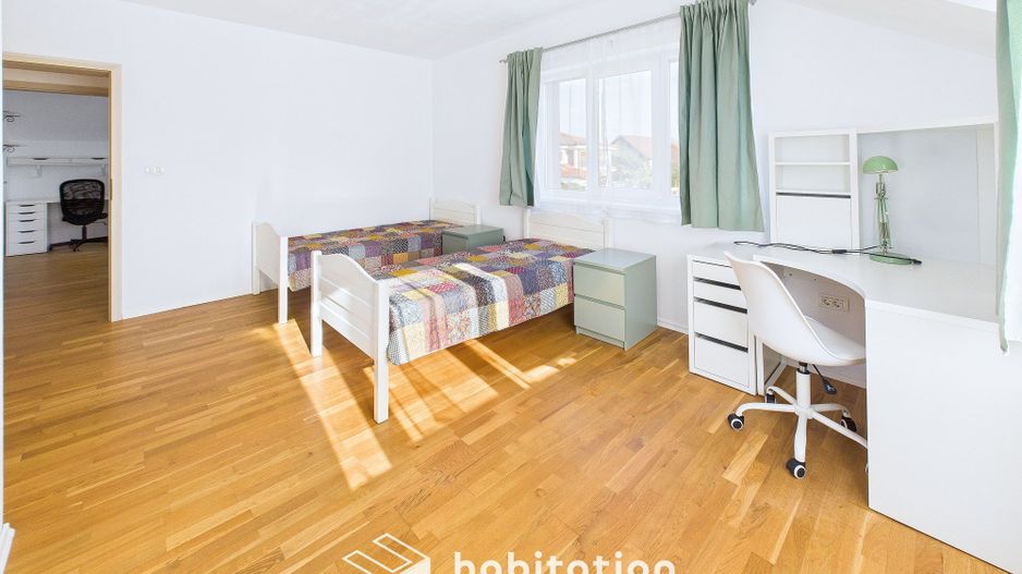 Casă individuală  în Dumbrăvița – liniște, spațiu și lumină naturală - Poză 18