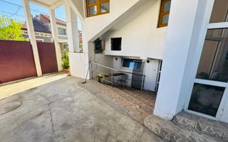 Vilă impunătoare, construcție solidă D+P+E+M, 430 mp – pretabilă pensiune - Poză 2