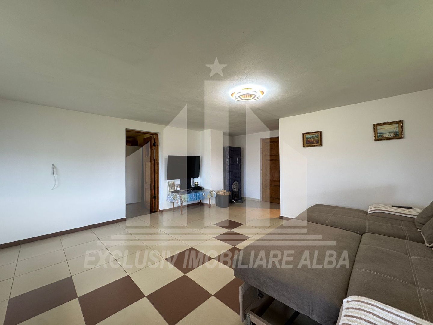 Casa individuala | De vanzare | 200 mp | 8140 mp teren | Oarda de Sus - Poză 13