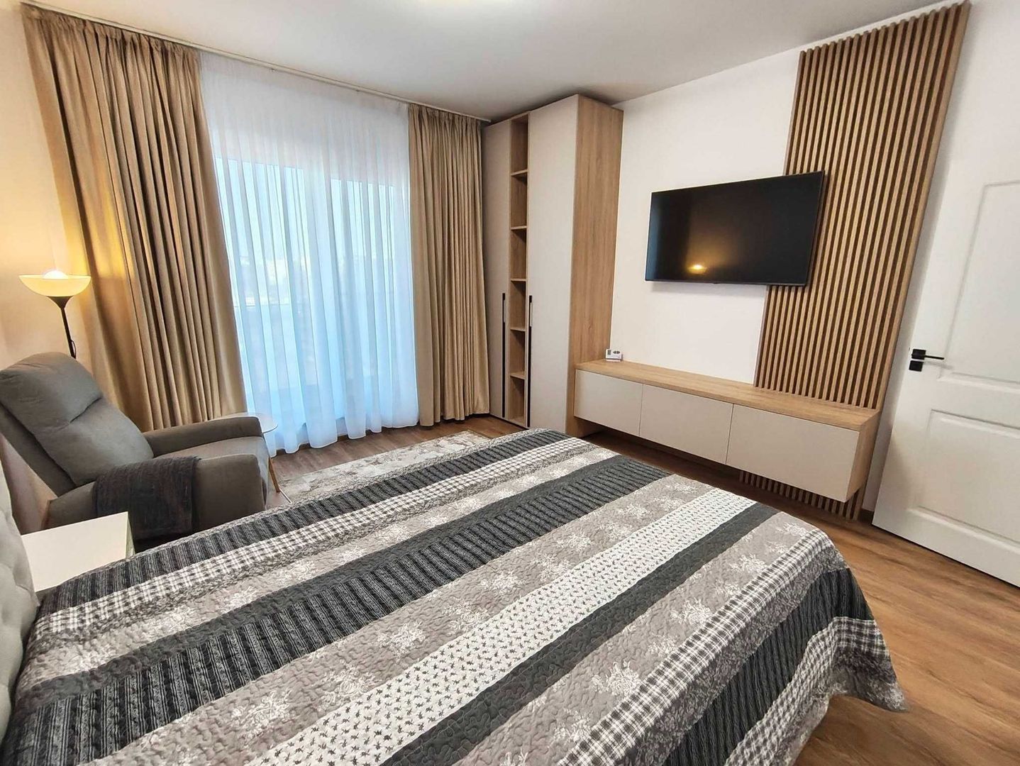Inchiriere garsoniera Plaza Residence Faza 5 - Poză 4