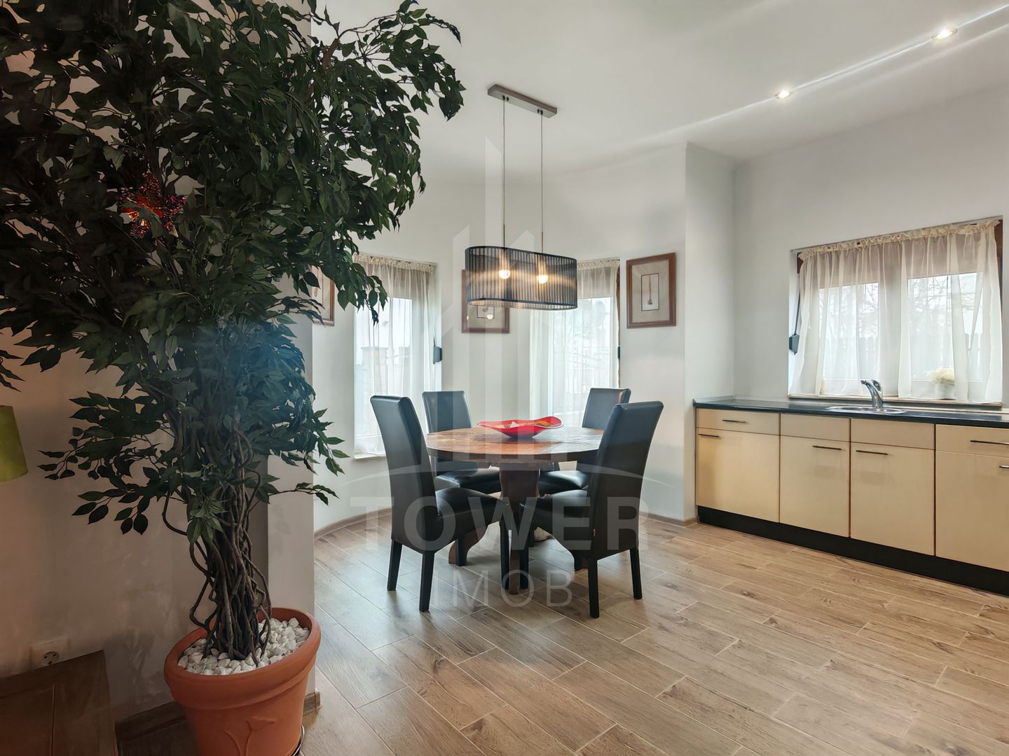 Casă individuală de închiriat în Șelimbăr – zona Pctor Brana - Poză 5