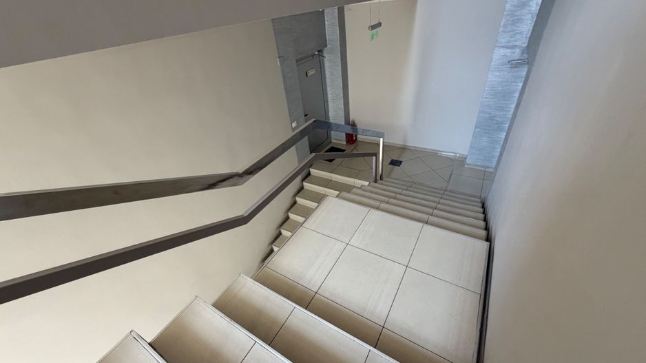 Spatiu de birou de inchiriat - Poză 11