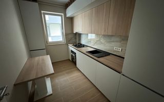 Etaj 1. Finisat la cheie. Loc de parcare - Poză 1