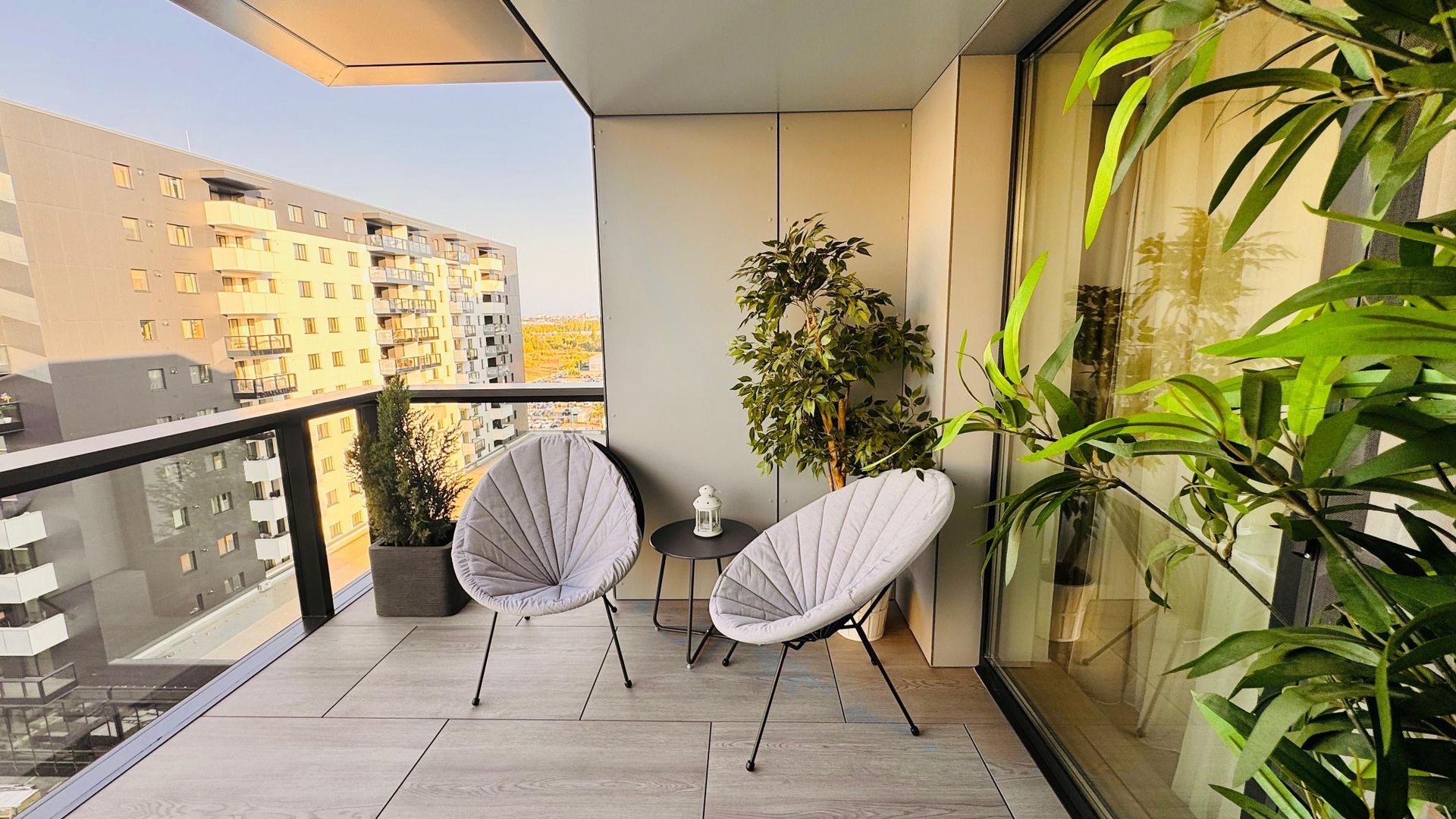 INCHIRIERE DOUA CAMERE MODELUL MARE ZONA PIPERA CORTINA NORTH - Poză 11