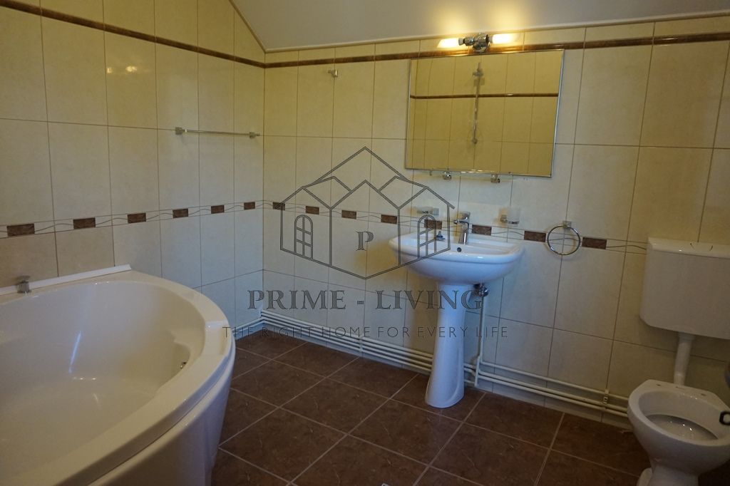 VILA CU 6 CAMERE SI PISCINA LA INCHIRIERE LANGA BRITISH SCHOOL - Poză 10