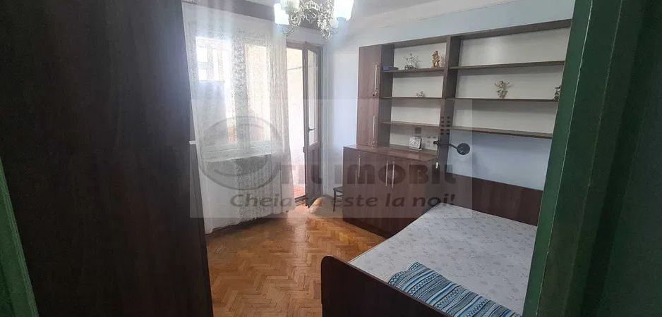 Apartament cu 2 camere decomandat - Podu Ros - Piata Nicolina ! - Poză 5