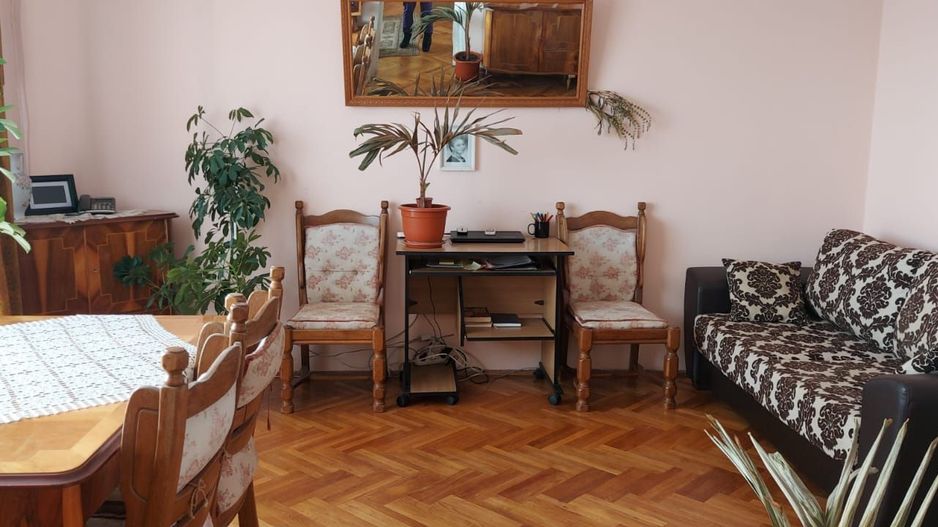 Ag EUROPA vinde ap 3 cam 90mp etaj 4 zona Closca. - Poză 1