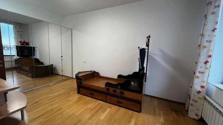 Penthouse Exclusivist 5 camere I Ansamblul Privighetorilor - Poză 12