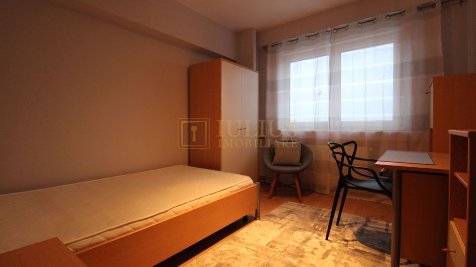 3 dormitoare , central , vedere panoramica parcul Botanic - Poză 23