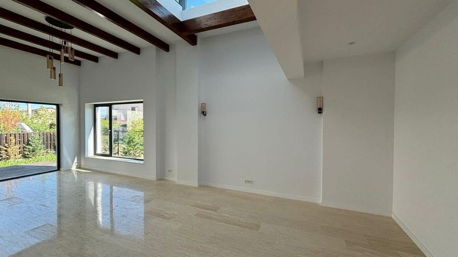 De vanzare | Vila noua 5 camere | Corbeanca - Poză 1