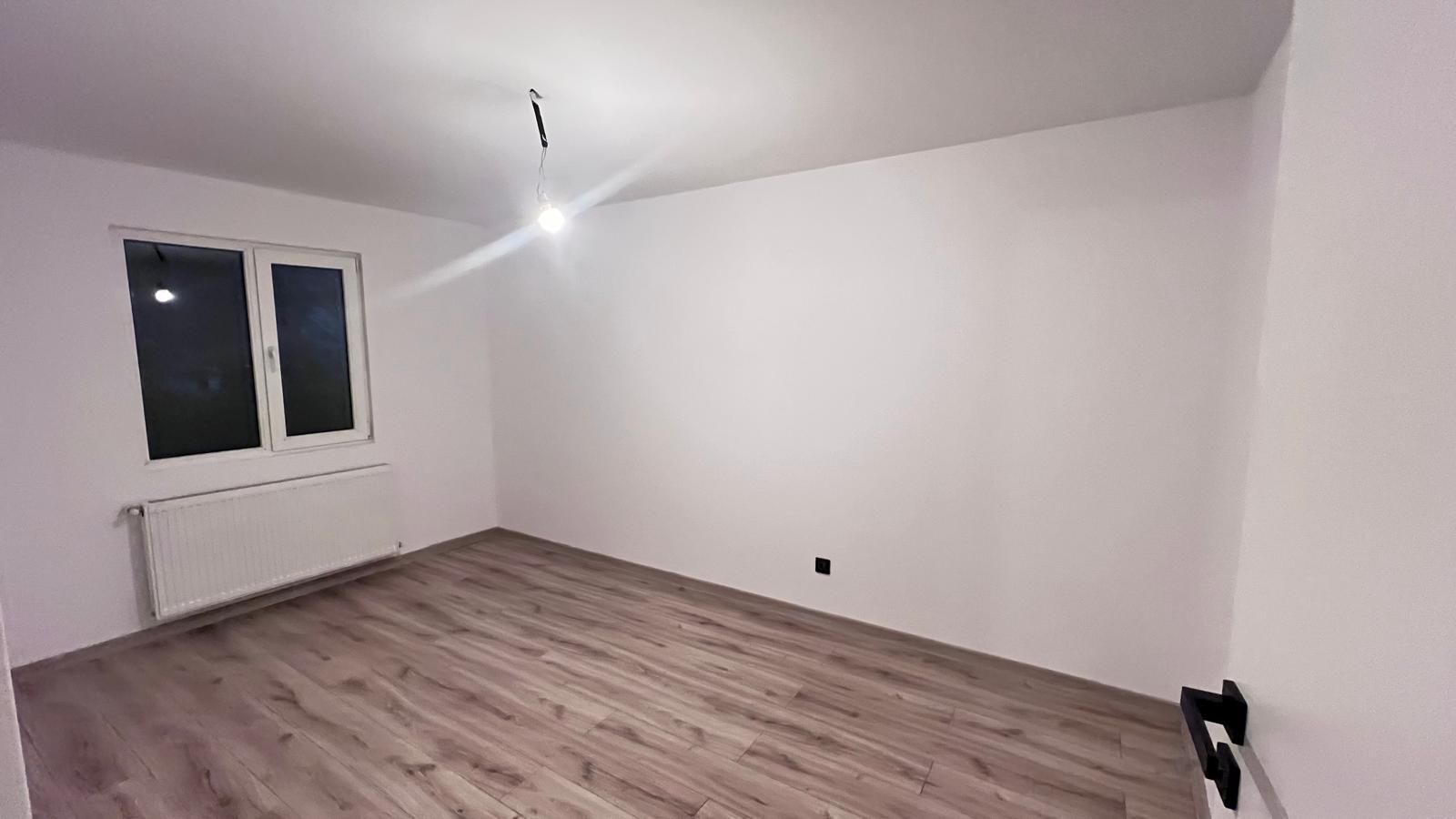 Apartament cu 3 camere de vanzare | Cartierul Manastur | Semidecomandat | - Poză 6