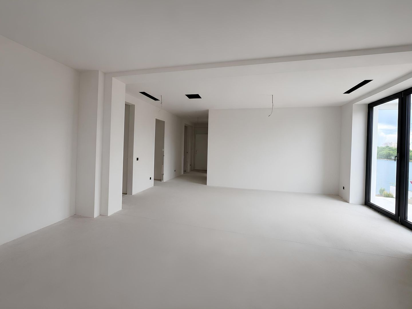 Apartament 3 camere cu gradina privata si vedere spre lac - Poză 16