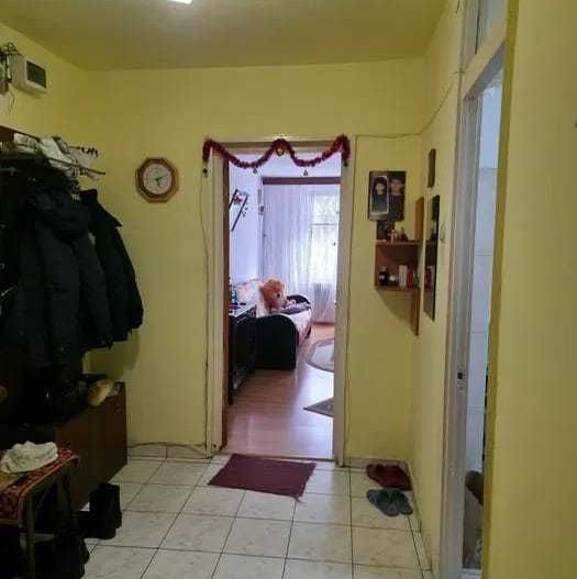 De vanzare apartament 3 camere Crangasi - Poză 5