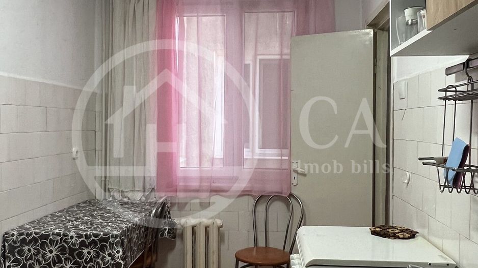 Apartament cu 3 camere de inchiriat zona Decebal Oradea - Poză 9