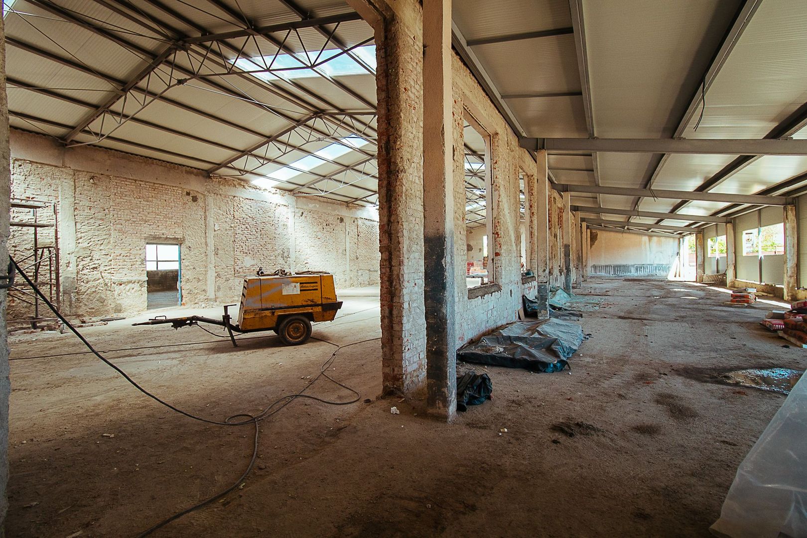 Spatii pretabile depozitare sau productie - Poză 4