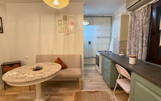 Apartament renovat cu CENTRALA PROPRIE - Poză 11