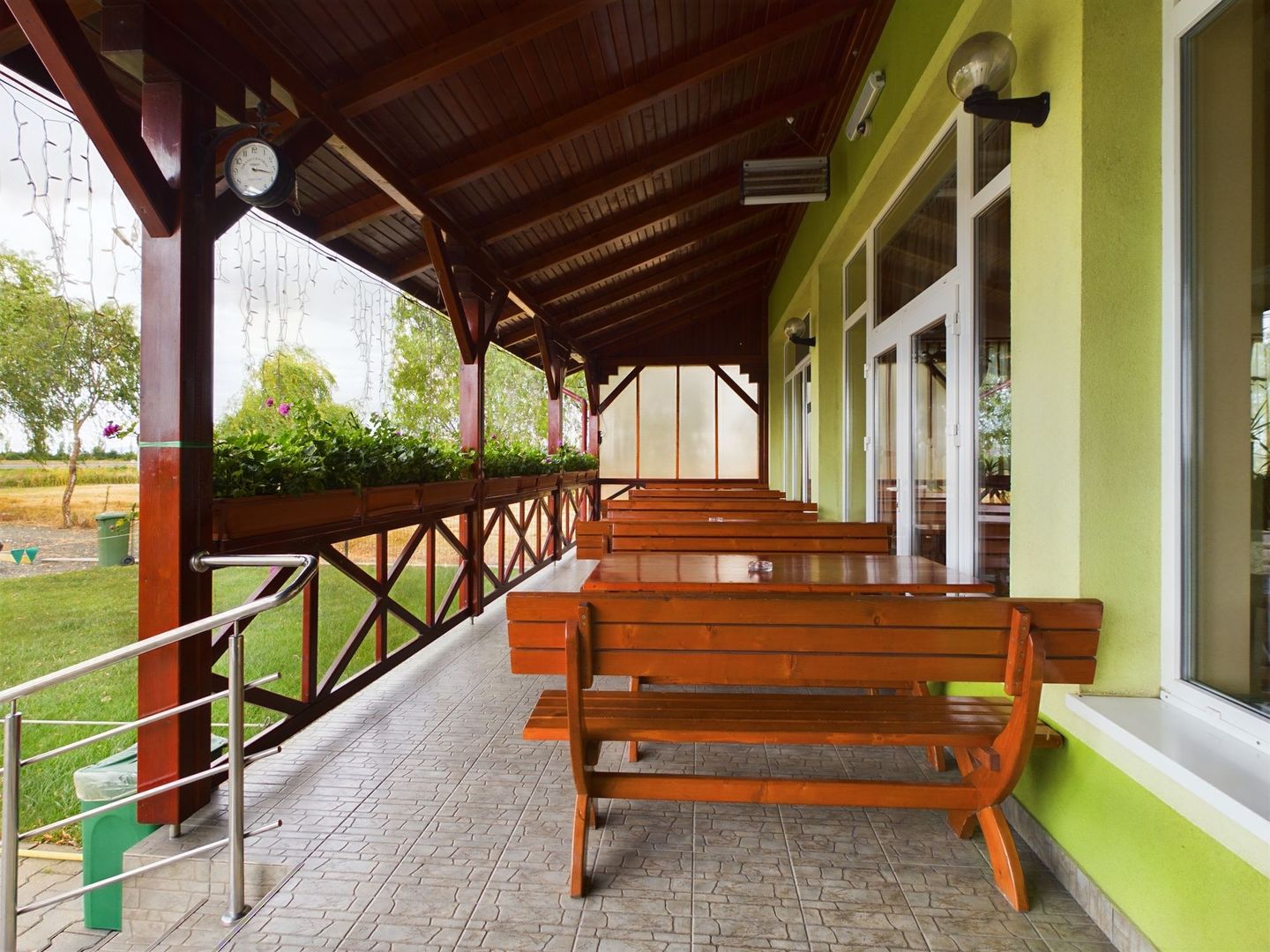 Pensiune in Arad (Vladimirescu) pe DN7 - Poză 19