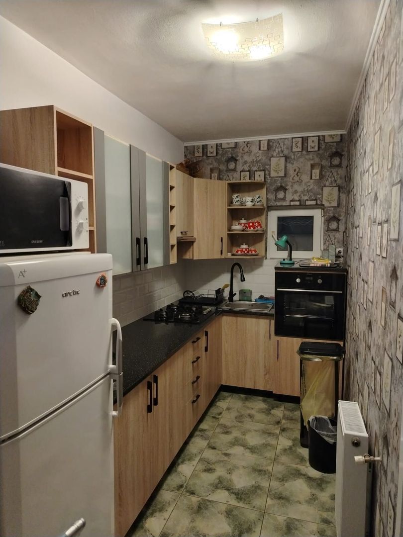 Apartament 3 camere de închiriat în vilă | 2 terase | Loc de parcare - Poză 9