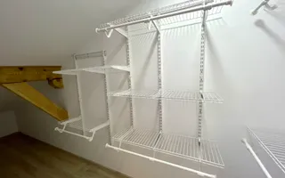 Apartament cu 3 camere, balcon si scara interioara - Poză 15