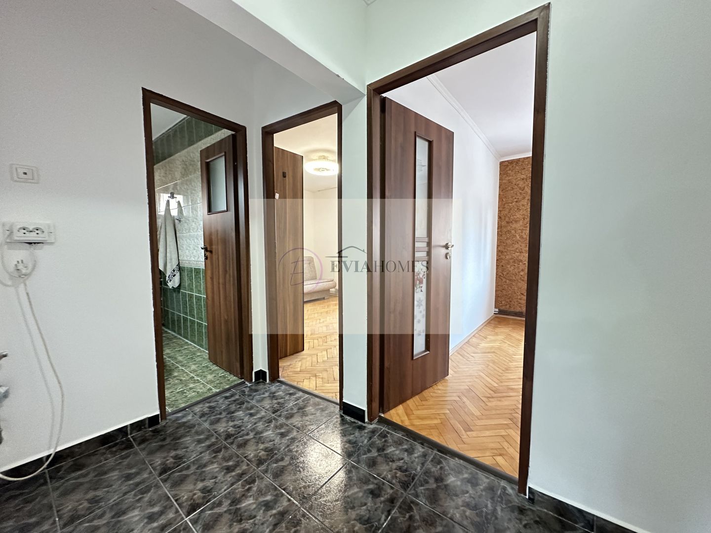 3 camere decomandate/Zona Bibliotecii Județene Octavian Goga - Poză 4