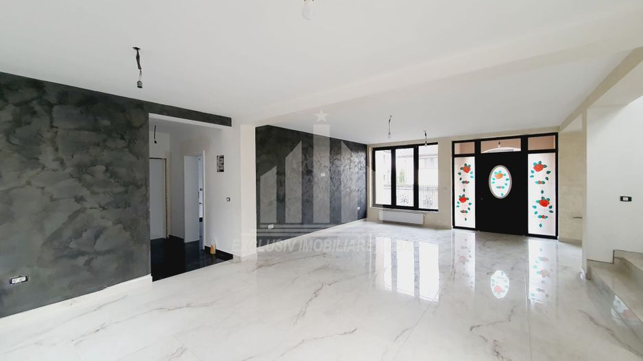 Casa de vanzare in Cetate - zona Piata - Poză 4