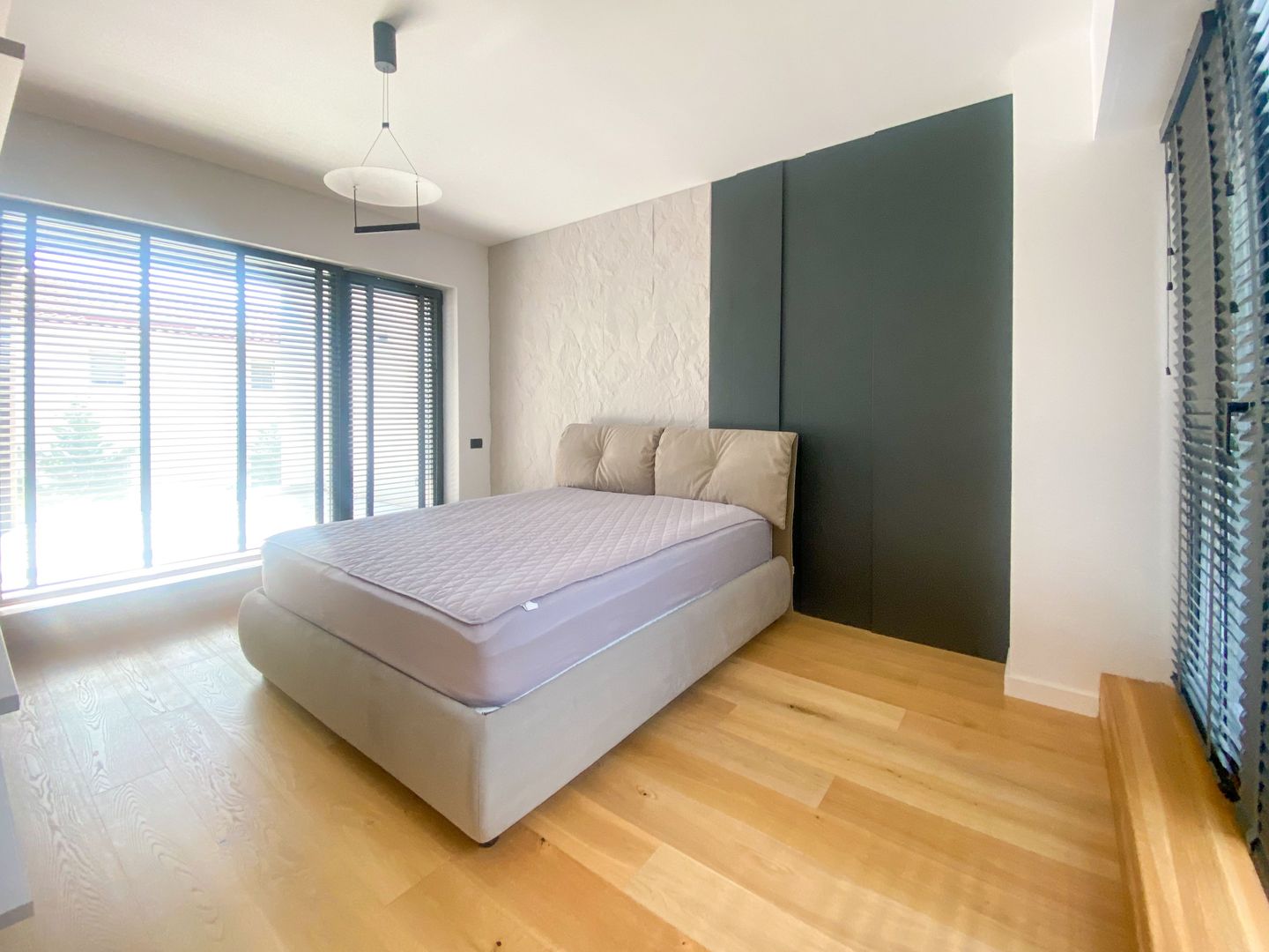Chirie | Vilă 5 camere 240mp | Curte | Parcare inclusă - Poză 6
