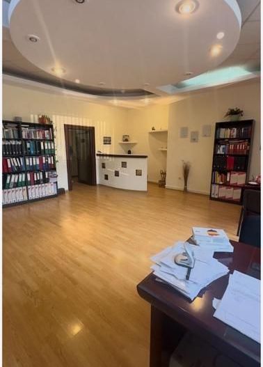 BRASADAS vinde cladire de birouri 24 firme 102.000 euro/an. - Poză 6